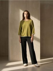 Sweter z wiskozą - zielony. Zielone swetry Sinsay, l, bez wzorów, z wiskozy, bez ramiączek. Za 39.99 zł.