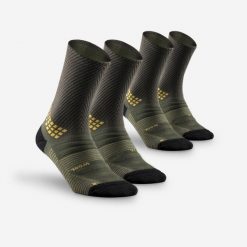 Skarpety turystyczne Quechua Hike 900 długie x2. Zielone skarpetki QUECHUA, bez wzorów, z elastanu. Za 79.99 zł.