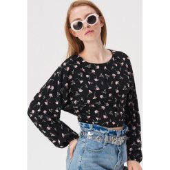 Bluzka z odkrytymi plecami - Fioletowy. Bluzki marki Sinsay. Za 39.99 zł.