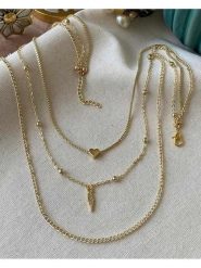 Luseera Pozłacany naszyjnik z elementami ozdobnymi - dł. 55 cm rozmiar: onesize. Białe naszyjniki Luseera, z materiału, pozłacane. Za 39.99 zł.