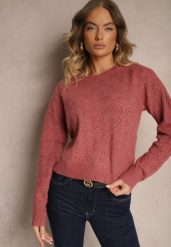 Różowy Sweter w Klasycznym Stylu z Tłoczonym Wzorem Deriel. Czerwone swetry Renee, bez wzorów, z jeansu, casualowe, bez ramiączek. W wyprzedaży za 119.99 zł.