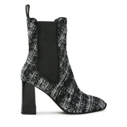 Botki Pollini. Czarne botki Pollini, bez wzorów, bez obcasa, na słupku, bez zapięcia. Za 2,079.00 zł.