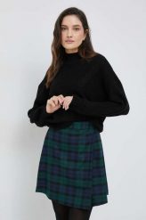 Vero Moda sweter damski kolor czarny z półgolfem. Czarne swetry Vero Moda, l, bez wzorów, bez ramiączek. W wyprzedaży za 149.99 zł.