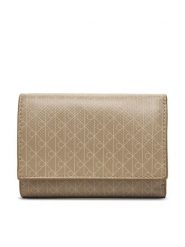 Calvin Klein Portfel Emblem Aop Trifold W/ Zip Pocket LV04F1118G Beżowy. Brązowe portfele Calvin Klein, bez wzorów, z materiału. Za 289.99 zł.