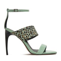 Sandały Eva Minge. Zielone sandały Eva Minge, bez wzorów, bez obcasa, na szpilce, bez zapięcia. Za 429.99 zł.