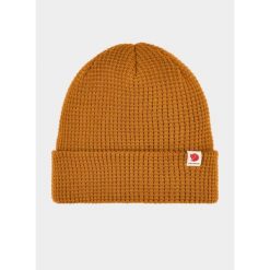 Czapka zimowa Fjallraven Tab Hat - acorn. Brązowe czapki zimowe Fjällräven, bez wzorów, sportowe. Za 140.99 zł.
