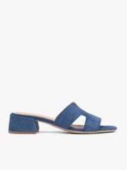 Granatowe klapki H na obcasie. Niebieskie klapki Ryłko, bez wzorów, ze skóry, eleganckie, z okrągłym noskiem, bez obcasa, na obcasie, bez zapięcia. Za 329.99 zł.
