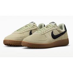 Buty Sportowe Damskie Nike Wmns Field General. Zielone buty treningowe Nike, bez wzorów, bez zapięcia. Za 396.00 zł.