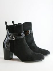 Bellucci Botki w kolorze czarnym rozmiar: 37. Czarne botki Bellucci, bez wzorów, eleganckie, bez obcasa, bez zapięcia. Za 135.17 zł.