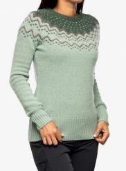 Sweter damski Fjallraven Ovik Knit Sweater. Zielone swetry Fjällräven, na jesień, uniwersalny, bez wzorów, z dzianiny, biznesowe, bez ramiączek. Za 968.45 zł.