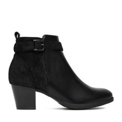Botki Clara Barson. Czarne botki Clara Barson, bez wzorów, bez obcasa, na słupku, bez zapięcia. Za 139.99 zł.