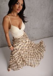 Żółta Spódnica Preppy o Rozkloszowanym Kroju z Marszczeniem w Talii Telemeia. Żółte spódnice Renee, l, bez wzorów, z poliesteru, maxi, dopasowane. Za 169.99 zł.