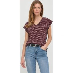 Weekend Max Mara t-shirt damska. T-shirty Weekend Max Mara, bez wzorów, z materiału, bez kołnierzyka, bez ramiączek. W wyprzedaży za 359.99 zł.