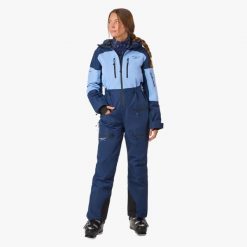 Kombinezon narciarski damski Swedemount Freeride Skisuit II wodoodporny. Niebieskie kombinezony SWEDEMOUNT, na zimę, bez wzorów, z tkaniny, sportowe, bez kołnierzyka, bez ramiączek. W wyprzedaży za 1,259.10 zł.