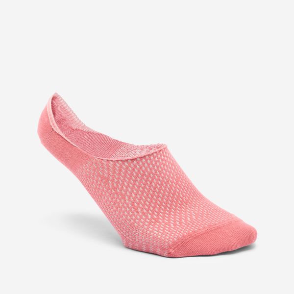 Niewidoczne skarpetki, różowe / beżowe, zestaw 3 sztuk. Brązowe skarpetki Decathlon, bez wzorów, z bawełny. Za 39.99 zł.