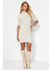 Trendyol Sukienka w kolorze kremowym rozmiar: M. Brązowe sukienki Trendyol, m, bez wzorów, prążkowane, bez kołnierzyka, bez ramiączek, mini. Za 52.99 zł.