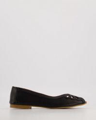 CZARNE BALERINY 030122033 BLACK. Czarne baleriny Venezia, bez wzorów, ze skóry, bez obcasa, bez zapięcia. Za 239.00 zł.