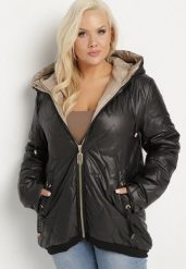 Czarna Kurtka Pikowana o Pudełkowym Kroju z Kapturem Nusolea. Czarne kurtki Born2be, plus size, bez wzorów, z jeansu, eleganckie, z kapturem. Za 159.99 zł.