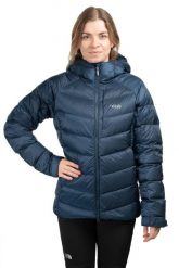 Kurtka trekkingowa puchowa damska Glaceon Pro Women. Zielone kurtki RAB, na zimę, s, bez wzorów, z materiału, z kapturem. Za 1,259.99 zł.