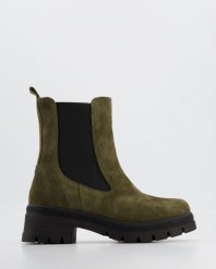 ZAMSZOWE SZTYBLETY 00361101 KHAKY. Botki Venezia, bez wzorów, ze skóry, bez obcasa, bez zapięcia. Za 259.00 zł.