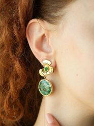 L'Atelier de Gaia Pozłacane kolczyki-wkrętki z malachitami i cyrkoniami rozmiar: onesize. Zielone kolczyki L'Atelier de Gaia, z cyrkonią, pozłacane. Za 113.63 zł.
