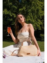 Victor & Hugo Paris Torebka "Tahiti" w kolorze beżowo-brązowym - 25 x 15 x 20 cm rozmiar: onesize. Brązowe torebki klasyczne Victor & Hugo Paris, bez wzorów, z materiału, przez ramię, bez dodatków. Za 369.99 zł.