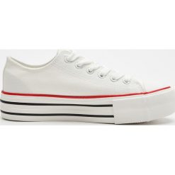 Trampki na grubej podeszwie - Beżowy. Trampki marki Cropp. Za 79.99 zł.