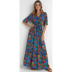 Niebiesko-Zielona Sukienka z Wiskozy Cliera. Niebieskie sukienki Born2be, na imprezę, l, z aplikacjami, z wiskozy, eleganckie, bez kołnierzyka, bez ramiączek, maxi, kopertowe. W wyprzedaży za 84.99 zł.