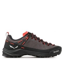 Trekkingi Salewa. Czarne buty trekkingowe Salewa, bez zapięcia. Za 669.99 zł.