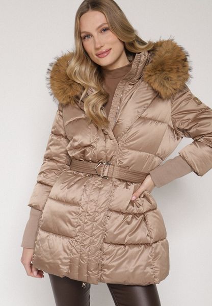 Ciemnobeżowa Kurtka z Pikowanymi Przeszyciami Paskiem i Kapturem z Futrem Lidanessa. Brązowe kurtki Born2be, l, bez wzorów, z dzianiny. Za 289.99 zł.