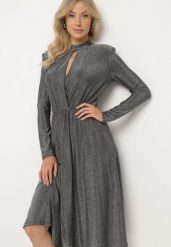 Srebrna Koktajlowa Sukienka z Metaliczną Nicią Mianella. Szare sukienki Born2be, l, z aplikacjami, eleganckie, bez kołnierzyka, bez ramiączek, midi. W wyprzedaży za 125.99 zł.