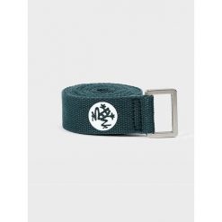 Pasek do jogi Manduka Unfold 182 cm – Ekologiczny, głęboki odcień niebieskiego. Niebieskie paski Manduka, bez wzorów, z bawełny, sportowe. Za 79.99 zł.