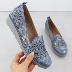 Półbuty damskie na podwyższeniu ażurowe jeansowe pozłacane M.Daszyński MR1628-20. Półbuty wsuwane M.Daszyński, w ażurowe wzory, z jeansu, bez obcasa. Za 199.99 zł.