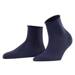 Skarpetki bawełniane krótkie damskie Falke Touch. Niebieskie skarpetki Falke, bez wzorów, z bawełny. Za 119.50 zł.