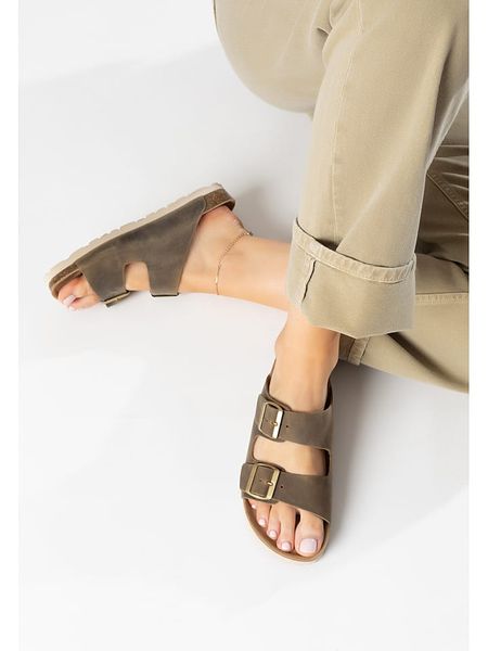 BAYTON Skórzane klapki "Atlas" w kolorze brązowym rozmiar: 36. Brązowe klapki Bayton, bez wzorów, klasyczne, z otwartym noskiem, bez obcasa, bez zapięcia. Za 132.36 zł.