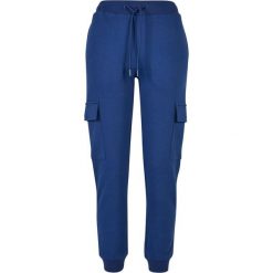 Damski strój do joggingu typu cargo Urban Classics. Niebieskie spodnie sportowe Urban Classics, bez wzorów, długie, do biegania. Za 206.00 zł.
