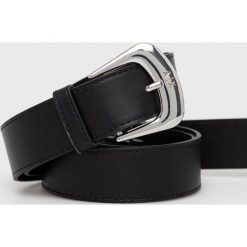 Armani Exchange pasek damski kolor czarny. Czarne paski Armani Exchange, bez wzorów. W wyprzedaży za 209.99 zł.