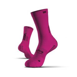 Skarpety piłkarskie SOXPro Ultra Light Fluo Fuchsia Anti-Slip Grip. Czerwone skarpetki GEARXPRO, bez wzorów. Za 199.50 zł.