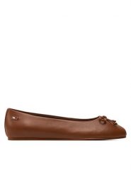 Tommy Hilfiger Baleriny Essential Chic Ballerina FW0FW08059 Brązowy. Brązowe baleriny Tommy Hilfiger, bez wzorów, ze skóry, bez obcasa, bez zapięcia. Za 339.99 zł.