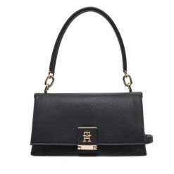 Torebka Tommy Hilfiger. Czarne torebki klasyczne Tommy Hilfiger, bez wzorów, klasyczne, bez dodatków. Za 419.99 zł.
