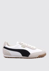 Buty sportowe unisex Puma Arizona Retro skórzane. Białe buty trekkingowe Puma, z gumy, bez zapięcia. Za 239.00 zł.