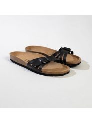 BACKSUN Klapki "Venezia" w kolorze czarnym rozmiar: 38. Czarne klapki Backsun, bez wzorów, z materiału, klasyczne, z otwartym noskiem, bez obcasa, bez zapięcia. Za 117.99 zł.