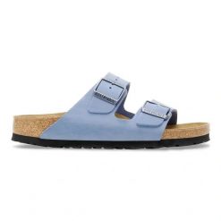 BIRKENSTOCK Arizona SFB LEOI Elemental Blue Klapki damskie. Niebieskie klapki Birkenstock, bez wzorów, z nubiku, klasyczne, z otwartym noskiem, bez obcasa, bez zapięcia. Za 489.99 zł.