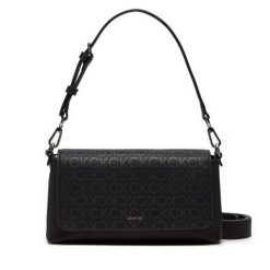 Torebka Calvin Klein. Czarne torebki klasyczne Calvin Klein, bez wzorów, klasyczne, bez dodatków. Za 249.99 zł.
