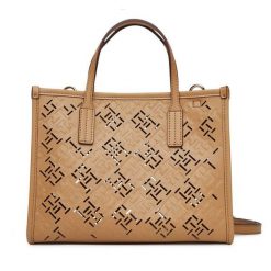 Torebka Tommy Hilfiger. Brązowe torebki klasyczne Tommy Hilfiger, bez wzorów, klasyczne, bez dodatków. Za 419.99 zł.