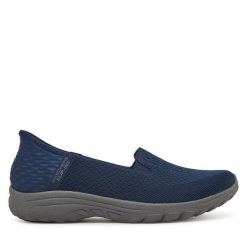 Półbuty Skechers. Niebieskie półbuty wsuwane Skechers, bez wzorów, bez obcasa, na płaskiej podeszwie. Za 319.99 zł.