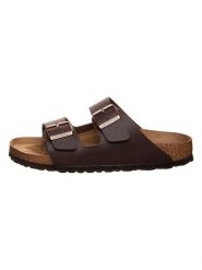Birkenstock Klapki "Arizona" w kolorze ciemnobrązowym rozmiar: 40. Brązowe klapki Birkenstock, bez wzorów, klasyczne, z otwartym noskiem, bez obcasa, bez zapięcia. Za 285.95 zł.