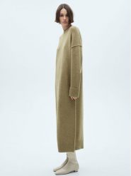 Mango Sukienka dzianinowa 87050283 Zielony Loose Fit. Zielone sukienki Mango, m, bez wzorów, z dzianiny, bez kołnierzyka, bez ramiączek. Za 139.99 zł.