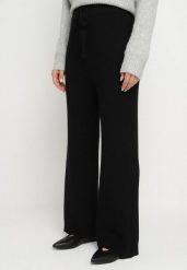 Czarne Szerokie Spodnie High Waist z Wiskozą z Gumką w Pasie Essica. Czarne jeansy Born2be, l, z aplikacjami, z jeansu, eleganckie, z podwyższonym stanem. Za 99.99 zł.