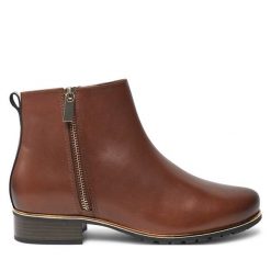 Botki Josef Seibel. Brązowe botki Josef Seibel, bez wzorów, bez obcasa, na płaskiej podeszwie, bez zapięcia. Za 399.99 zł.